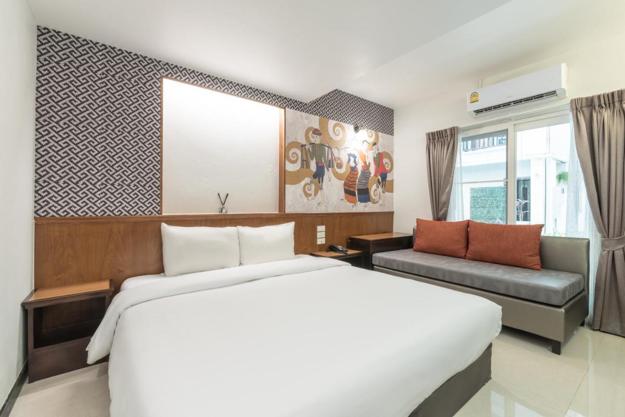 Готель Cozytel Chiangmai Чіангмай Екстер'єр фото