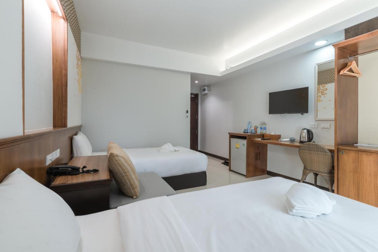 Готель Cozytel Chiangmai Чіангмай Екстер'єр фото