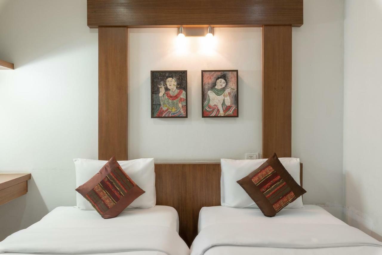 Готель Cozytel Chiangmai Чіангмай Екстер'єр фото