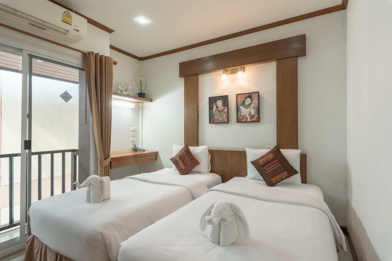 Готель Cozytel Chiangmai Чіангмай Екстер'єр фото